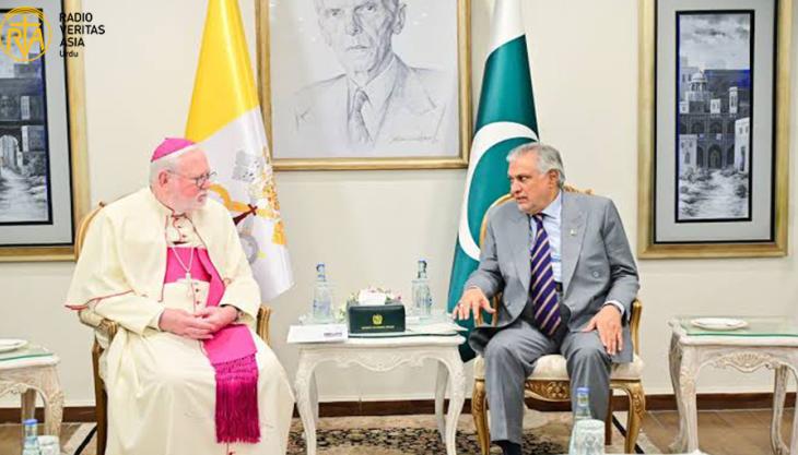  فضیلت مآب آرچ بشپ گالاگرکی، نائب وزیرِاعظم و وزیرِ خارجہ سینیٹر محمد اسحاق ڈار سے ملاقات، پاکستان اور ویٹی کن کے تعلقات مضبوط بنانے پر تبادلہ خیال