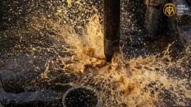 Mineral Oil 'Black Gold'