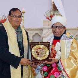 مورخہ 22 جنوری 2026 کو سینٹ جوزف کیتھڈرل، لال کُرتی میں ریورنڈ فادر جیکب جوزف ڈوگرا کی کہانت کی 50 سالہ گولڈن جوبلی نہایت عقیدت سے منائی گئی۔ اس روحانی اور تاریخی موقع پرشکرگزاری کی اقدس قربانی خدا کی نذر گزرانی گئی جس کی قیادت ریورنڈ فادر جیکب جوزف ڈوگرا نے جبکہ معاونت ریورنڈ فادر آصف جان اور ریونڈ فادرسائمن سرفراز نے فرمائی۔   اسلام آباد/راولپنڈی ڈایوسیس کے بشپ فضیلت مآب آرچ بشپ جوزف ارشد نے خصوصی طور پر شرکت کی عبادت میں مختلف پیرشز سے آئے ہوئے فادرز صاحبان، سسٹرز صاحبات، مبشرانِ انجیل، ریورنڈ فادر جیکب 