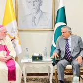   فضیلت مآب آرچ بشپ گالاگرکی، نائب وزیرِاعظم و وزیرِ خارجہ سینیٹر محمد اسحاق ڈار سے ملاقات، پاکستان اور ویٹی کن کے تعلقات مضبوط بنانے پر تبادلہ خیال